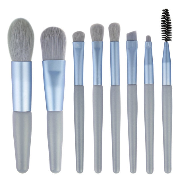 New Magna Beauty Pro - 8-Piece Professional Makeup Brush Set with Synthetic Bristles